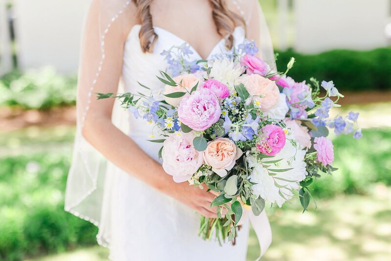 Spring bridal bouquet | Columbus, GA Wedding Photographer Amanda Horne