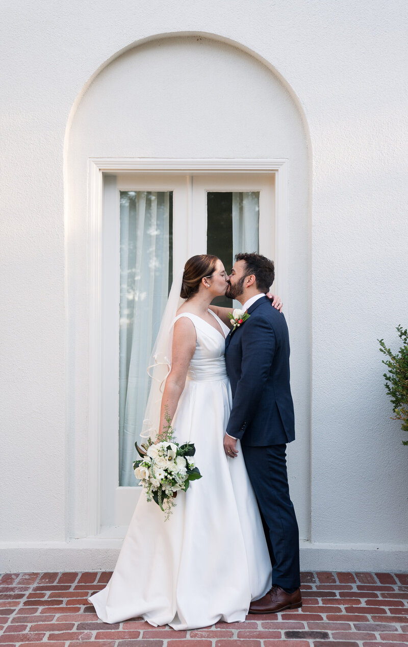 bride-groom-wedding-kiss-kentucky-1