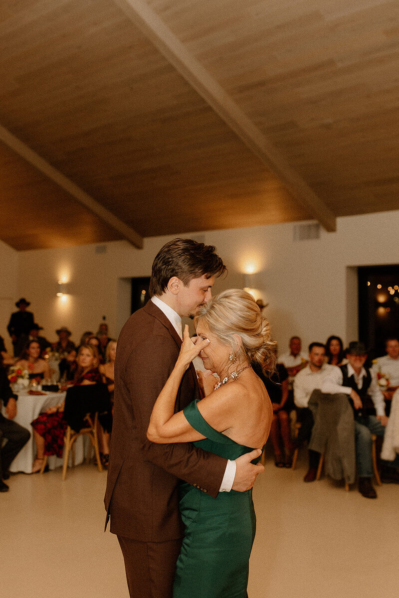jami-oliver-wedding-preview-taylorraephotofilm-235