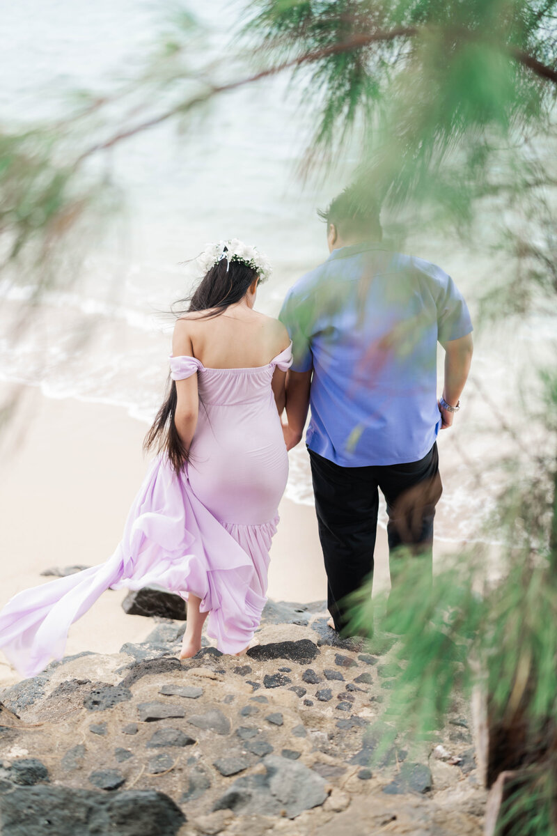 Beach Maternity Photographer in Hawaii