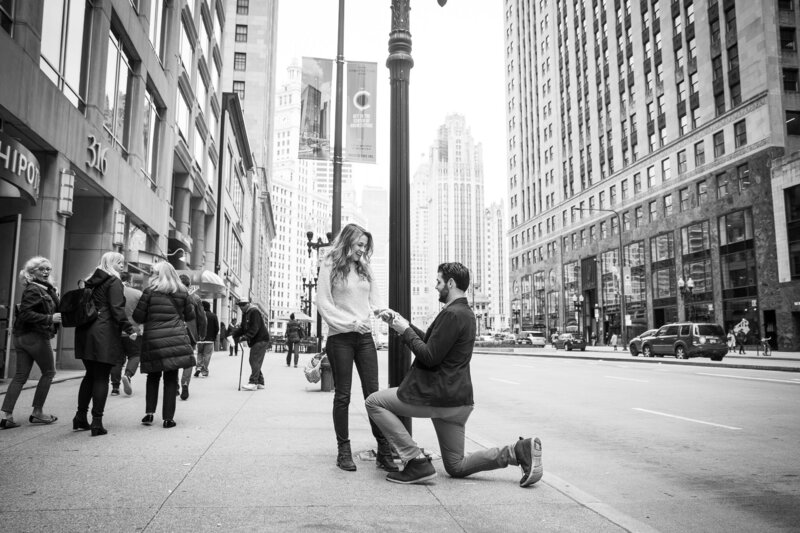 surprise proposal downtown chicago mag mile
