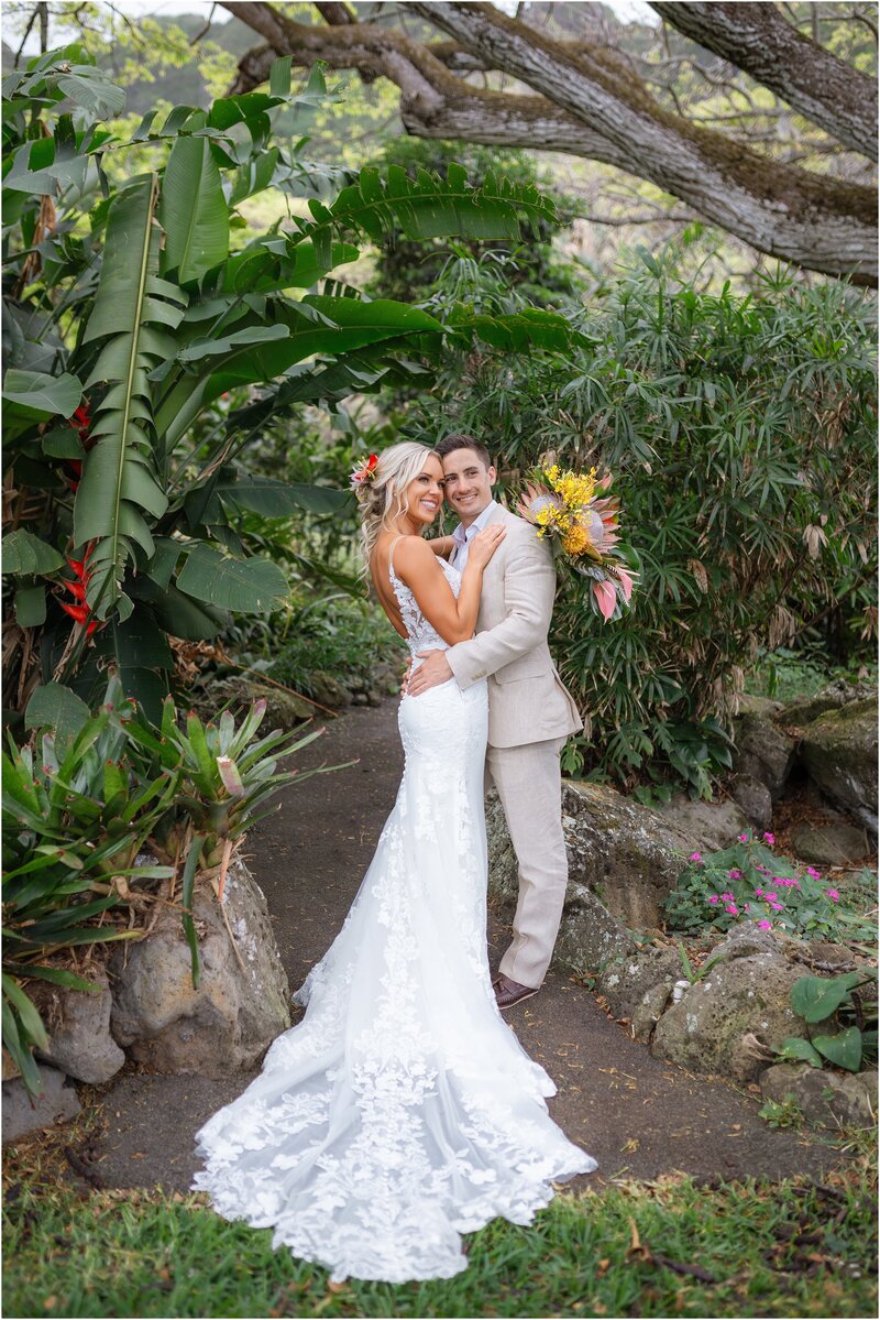 PALIKU-GARDENS-KANEOHE-OAHU-HAWAII-KUALOA-RANCH-WEDDING-42