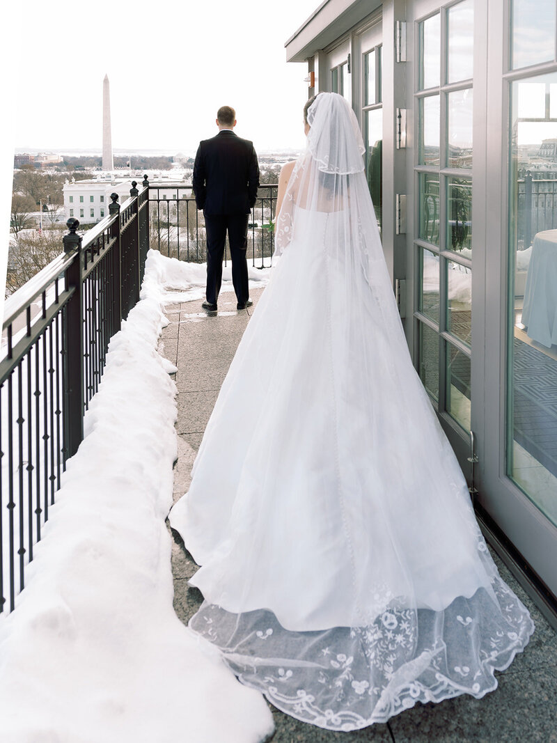 Timeless winter wedding at the iconic Hay-Adams hotel in Washington DC