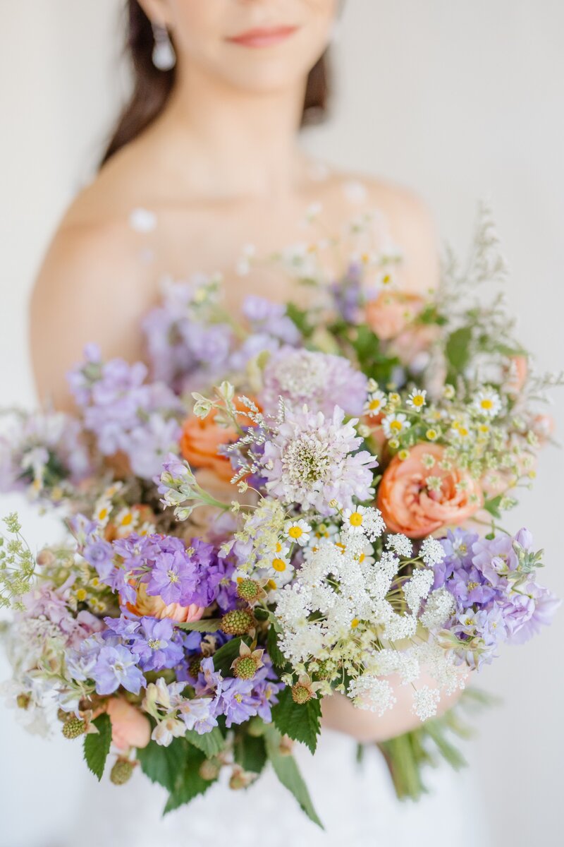 Wildflower-inspired wedding at Belmond El Encanto in Santa Barbara. Romantic florals by Santa Barbara florist Lilla Bello.