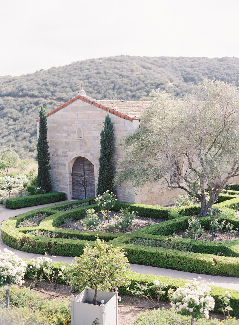 Cal-a-vie-Spa-Wedding_JacquelineBenet_1600_002