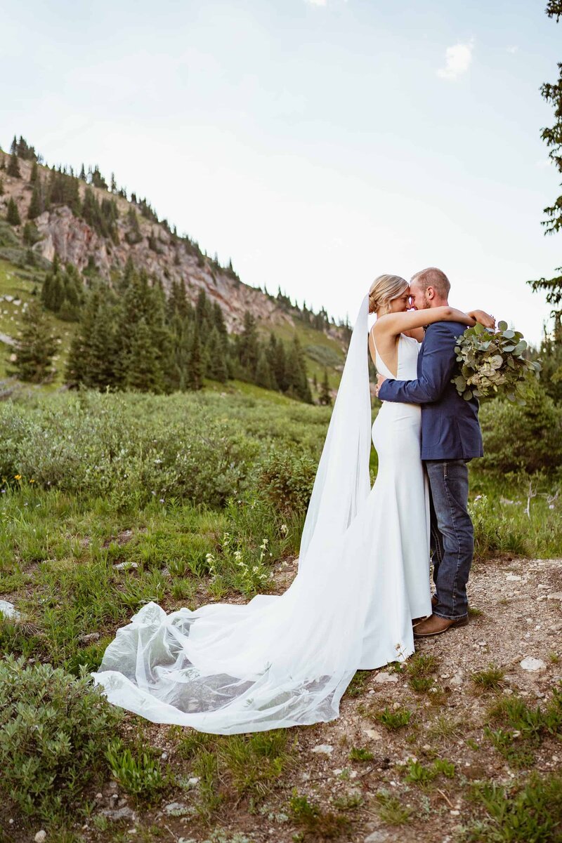 Emily-David-Colorado-Wedding-04605