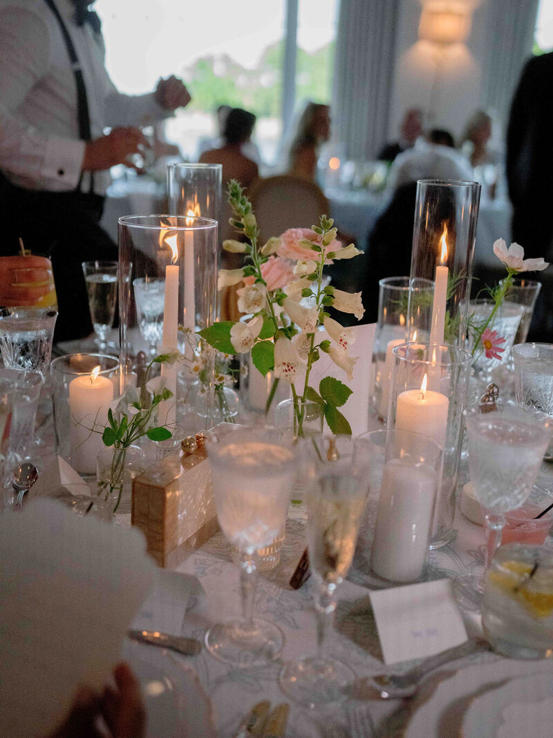 38Kate Campbell Floral The Oaks waterfront summer wedding by Julie Livingston photo