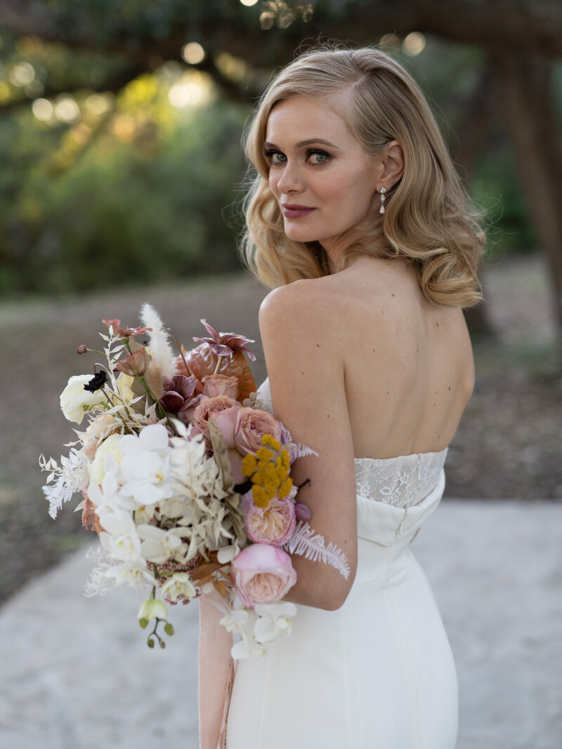 black and white bridal shoot