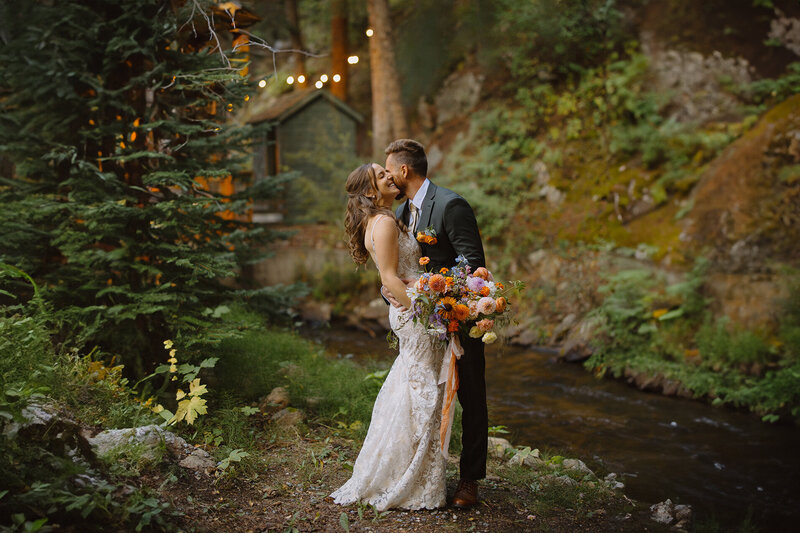 Estes Park Wedding Photographer Denver Wedding Venue Planner Della Terra Mountain Top Fall Colorful Wedding Liz Osban Photography Black Canyon Inn Wyoming Wedding Photographer Elopement Engagement 114