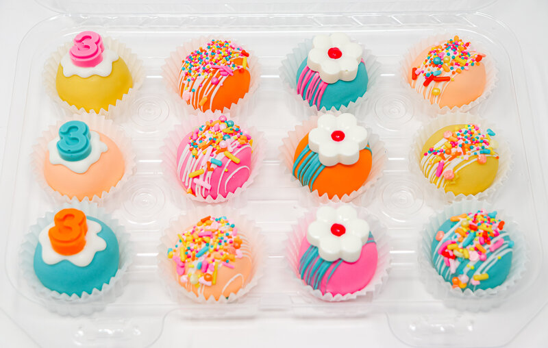 bakery - cakes - cake pops -north dakota -239