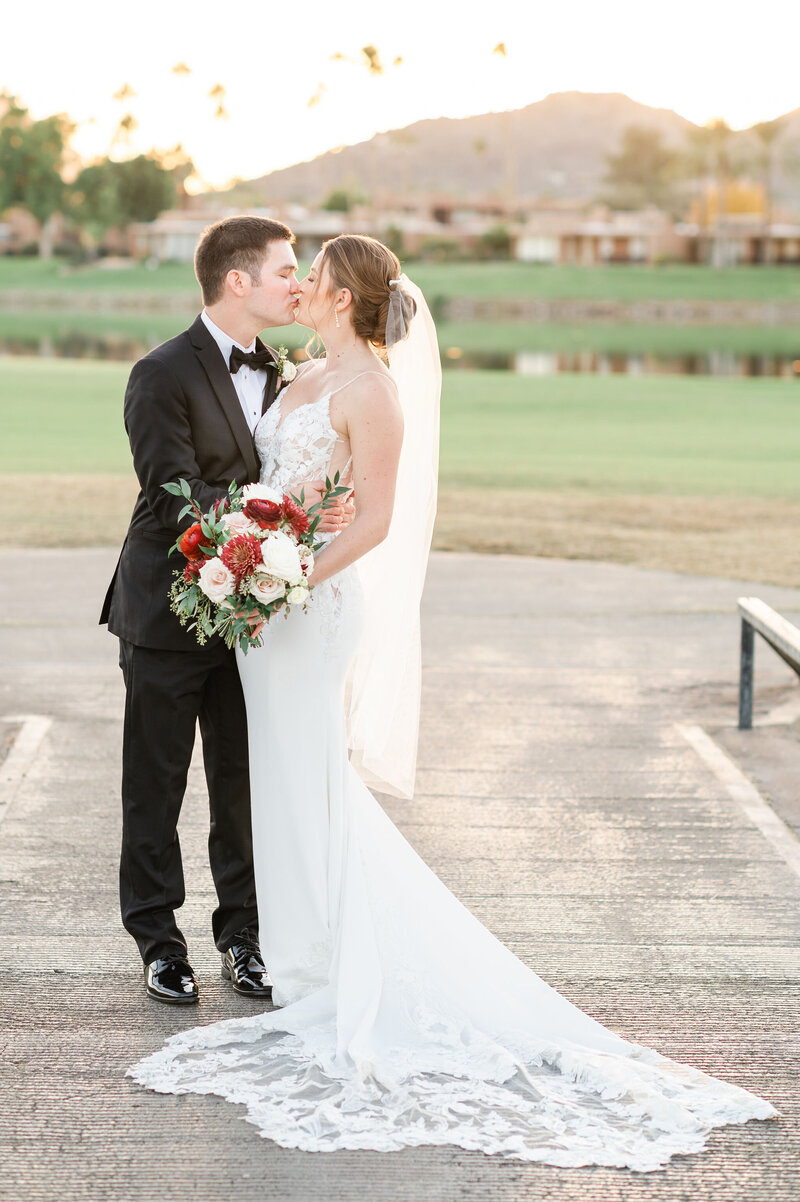 Wedding-at-McCormick-Ranch-GolfClub-Scottsdale-JoyandBenPhotography--480