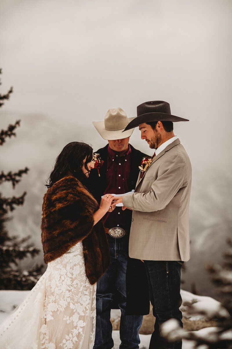 Wyoming Elopement Photographer