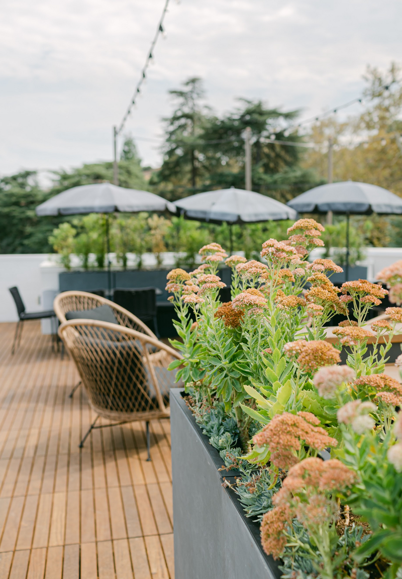 Hart and Main's Garden Terrace offers plenty of room and privacy for the Bride and Groom on their wedding day