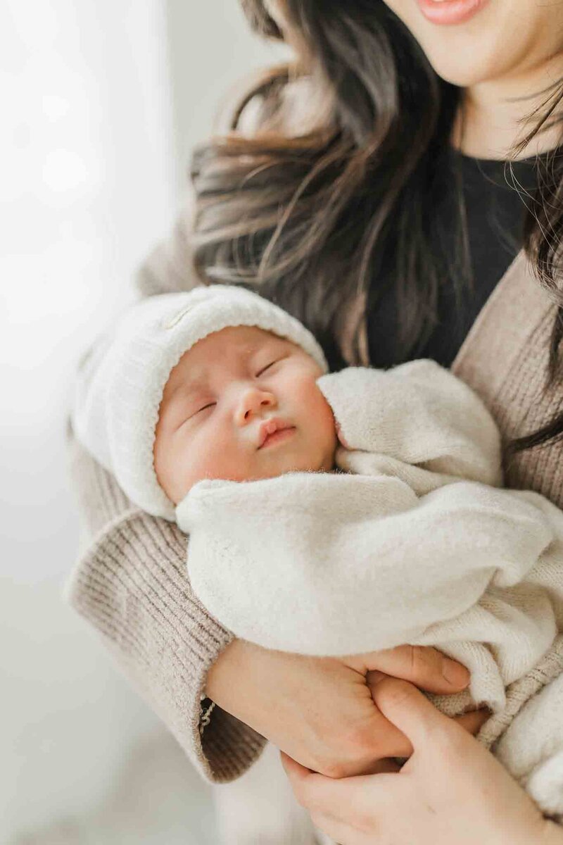 Close up photo of a newborn baby taken by Camas, Washington Newborn Photographer. 