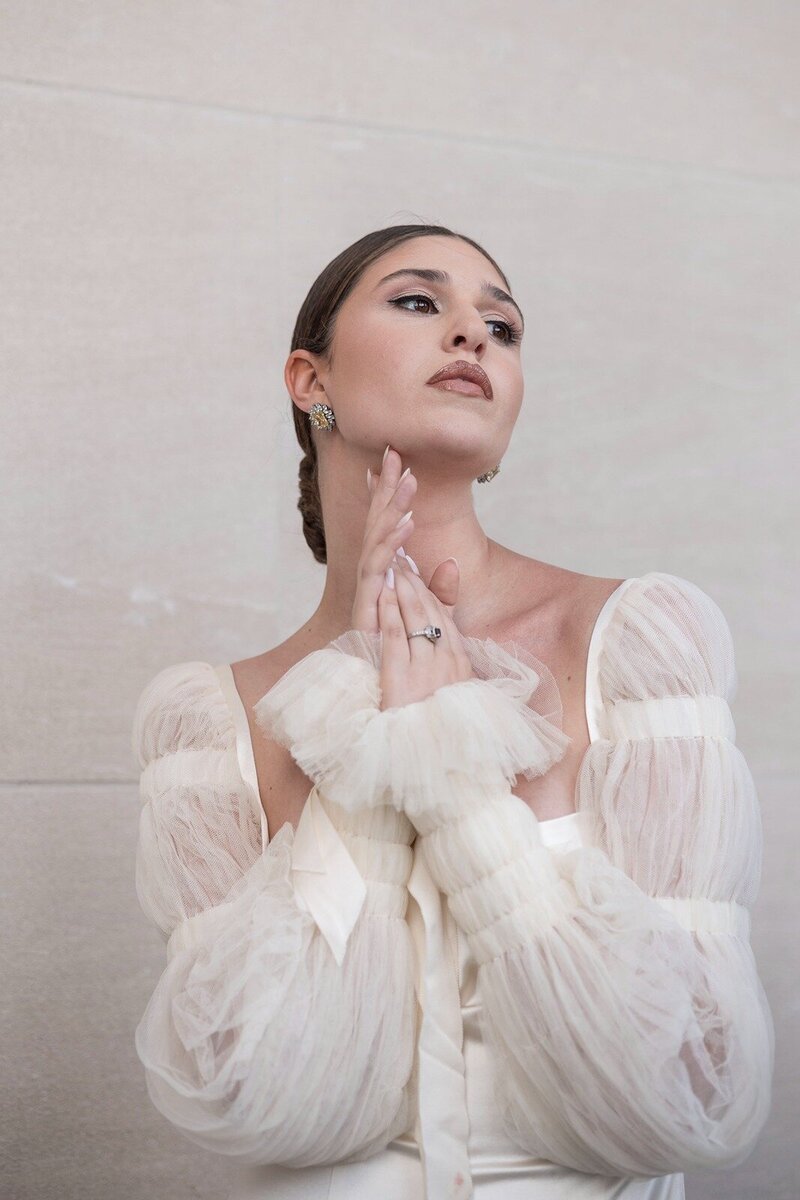 Classical-bride-editorial-portraits-13