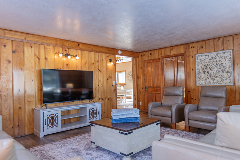 Lounging Area 4