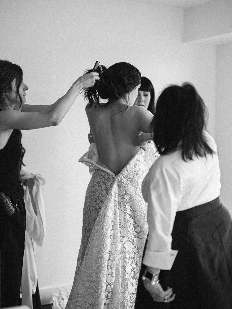 237-HC-Getting Ready-Hannah Quintana-Photography