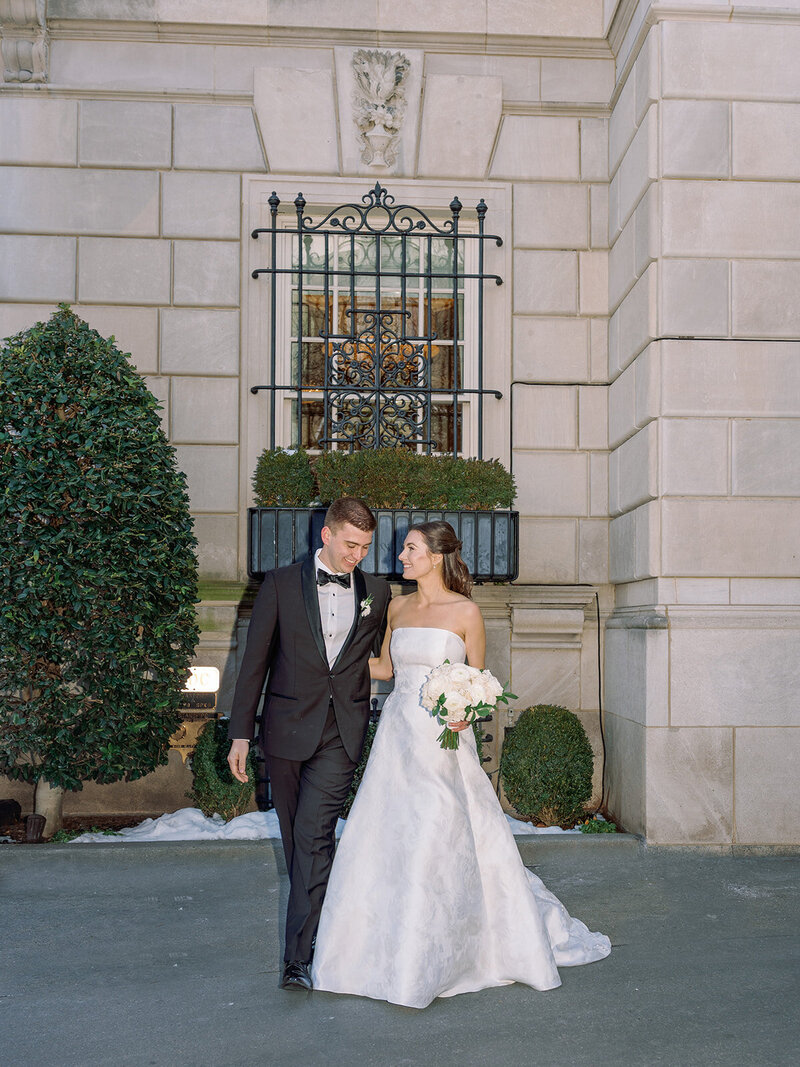 Timeless winter wedding at the iconic Hay-Adams hotel in Washington DC