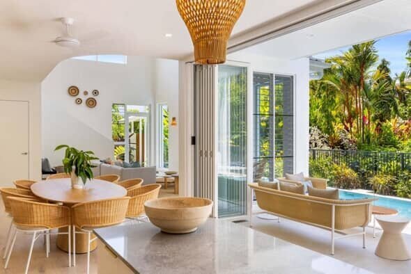 550693427_1726243714717669_4462009493560116666_n