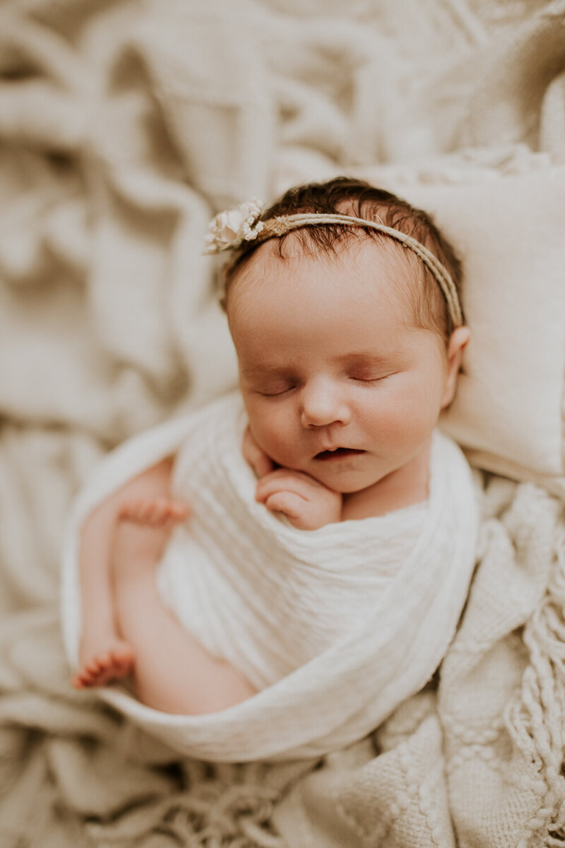 red-deer-central-alberta-newborn-maternity-photographer-12
