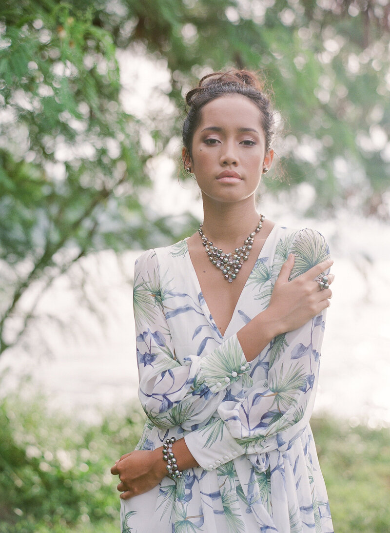 Portrait Femme avec des beaux bijoux
