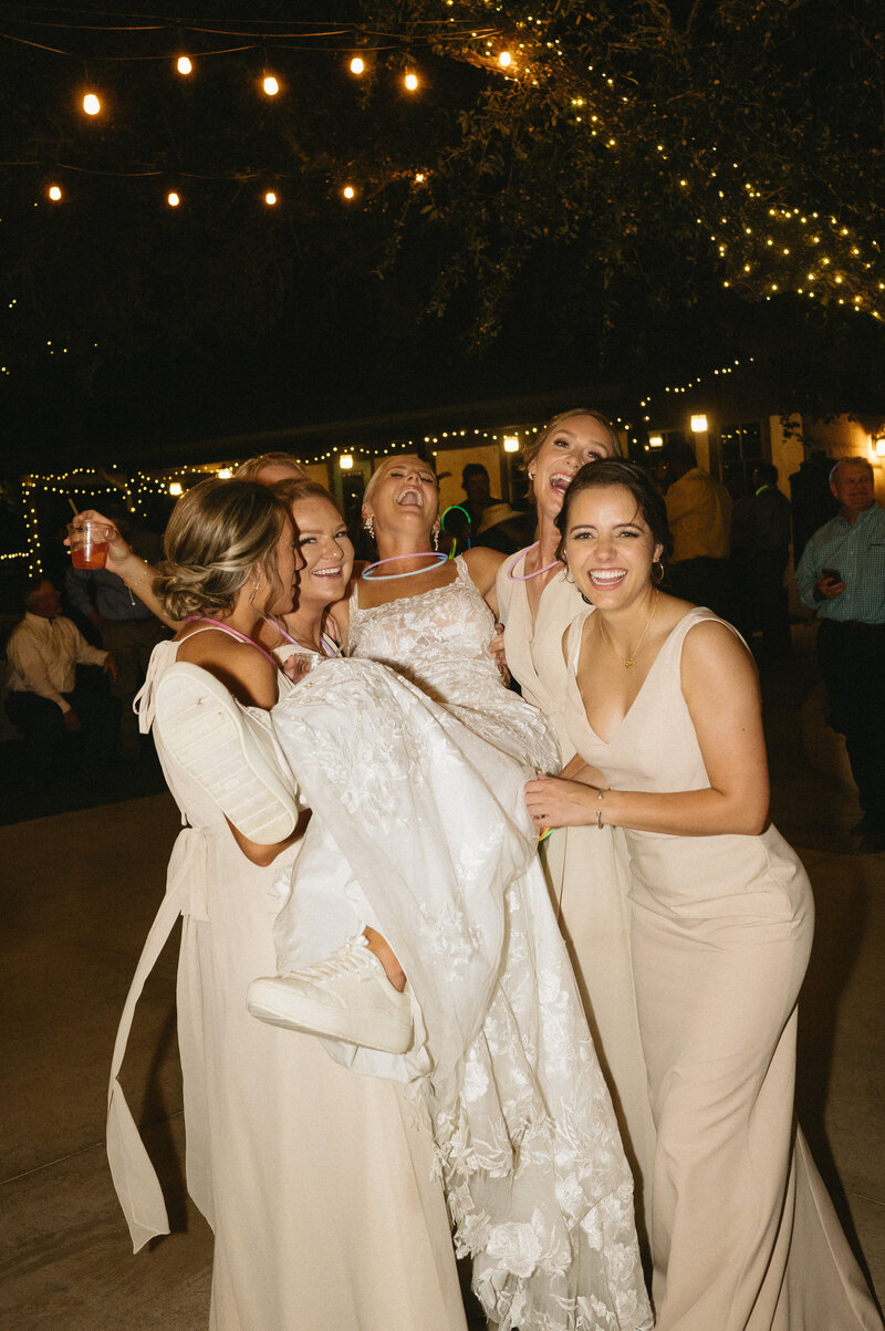Austin-texas-wedding-shooting-star-ranch_ashleyvandertol-4942