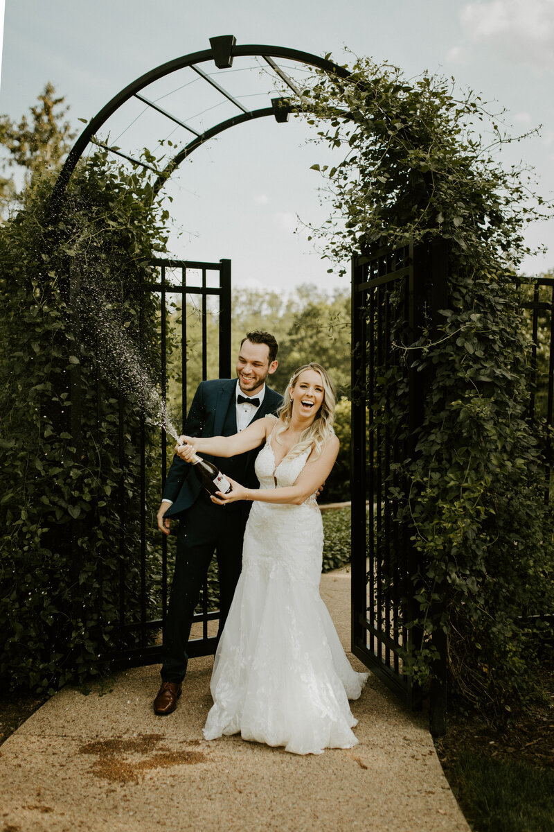 Pittsburgh wedding photographer Samantha Taylor Photography