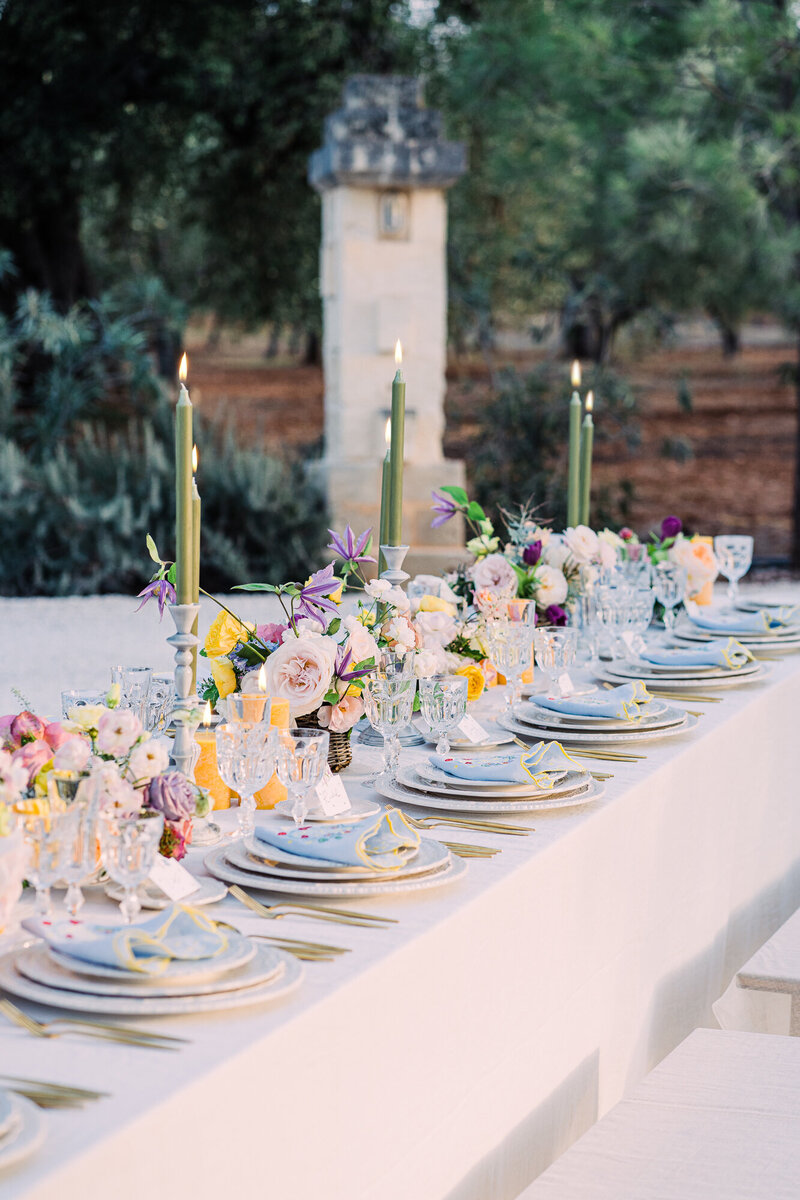 Bride's Brother Makes Her 'Dream' Wedding Dress as Wedding Gift to Her, image size:800x1200