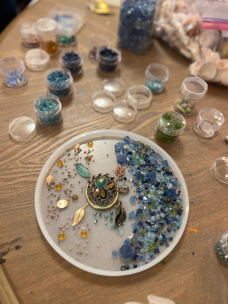 who is the owner of Grateful Gourmet. Desi Bagnell owner of the Grateful Gourmet. Chef deadhead local influencer to the mount holly community, mom shining star and over all great person. 