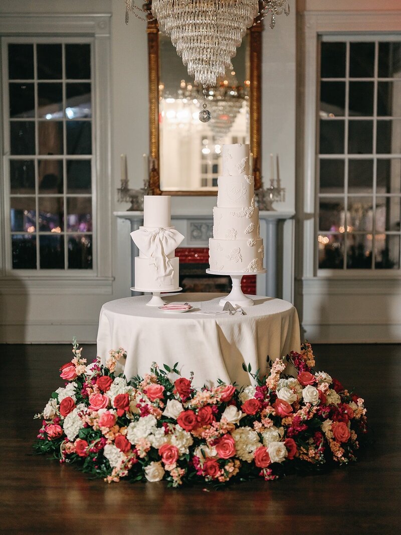 Cake display at Woodbine Mansion reception planned by Bianca Nichole and Co