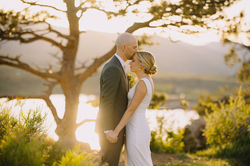 Estes Park Wedding Photographer Denver Wedding Venue Planner Della Terra Mountain Top Fall Colorful Wedding Liz Osban Photography Black Canyon Inn Wyoming Wedding Photographer Elopement Engagement 103