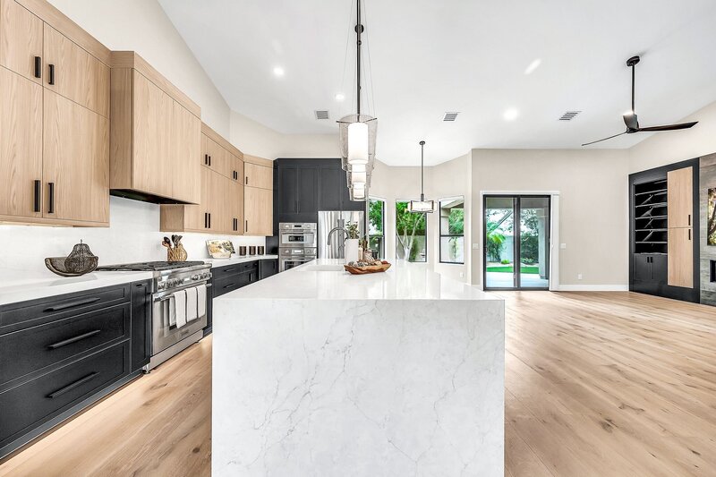 6421 E Winchcomb Dr-20