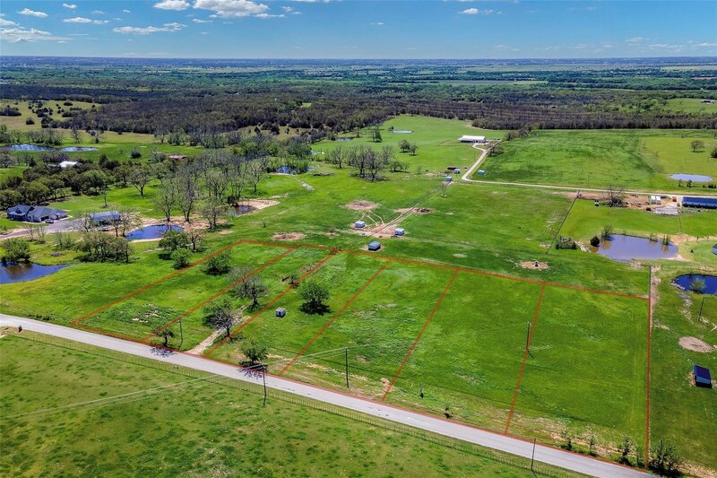 1 Acre lots for sale in the Mountain Springs area of Valley View, TX