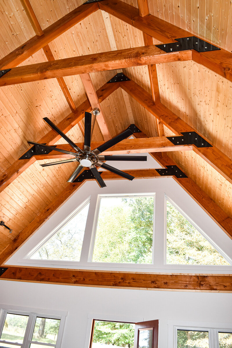 Transform your home with expert remodeling services by Ryan Noble Construction. From modern kitchen renovations to luxurious bathroom upgrades and whole-home makeovers, our craftsmanship and attention to detail bring new life to your spaces. Explore our remodeling project gallery for inspiration