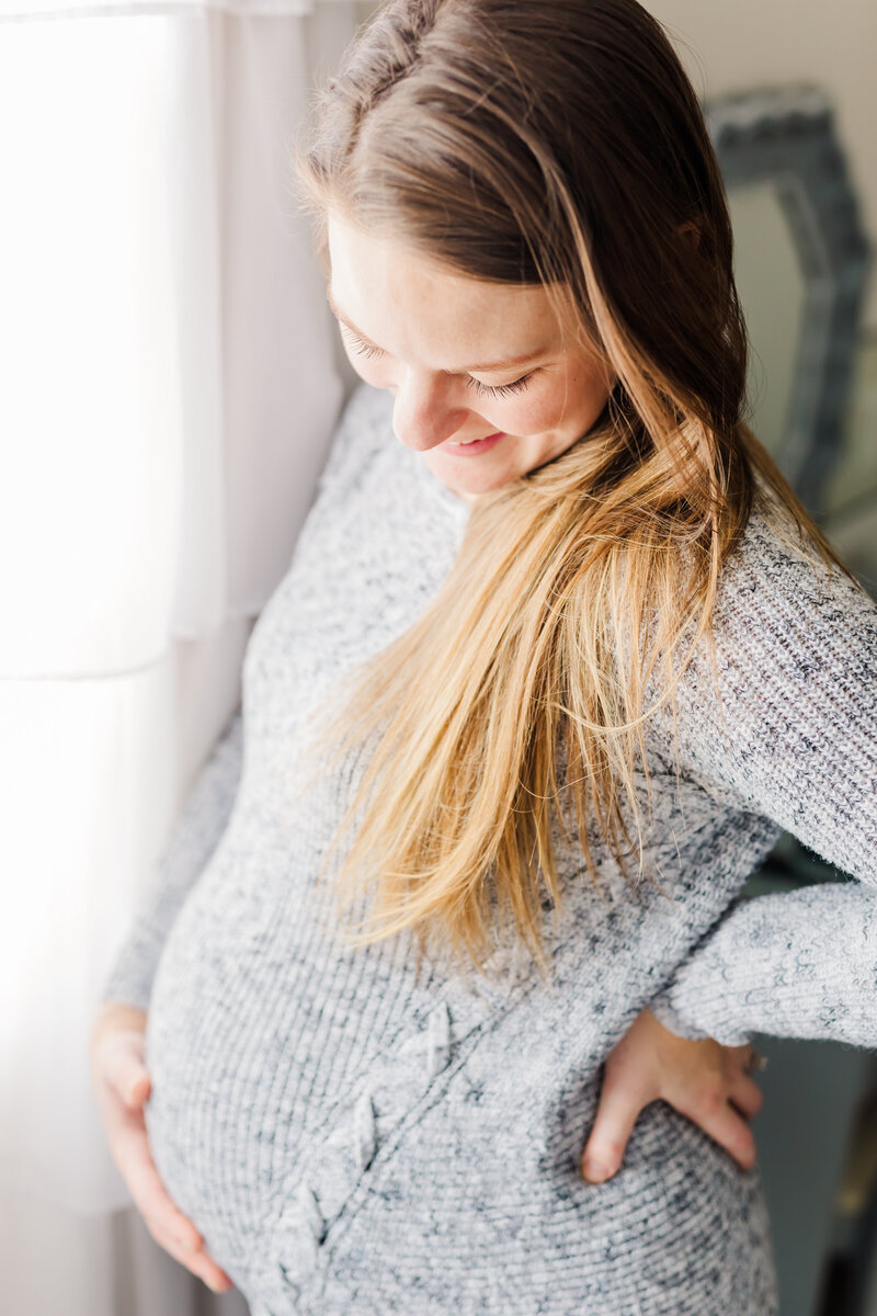 Luke + Ashlin Indoor Maternity Test-06