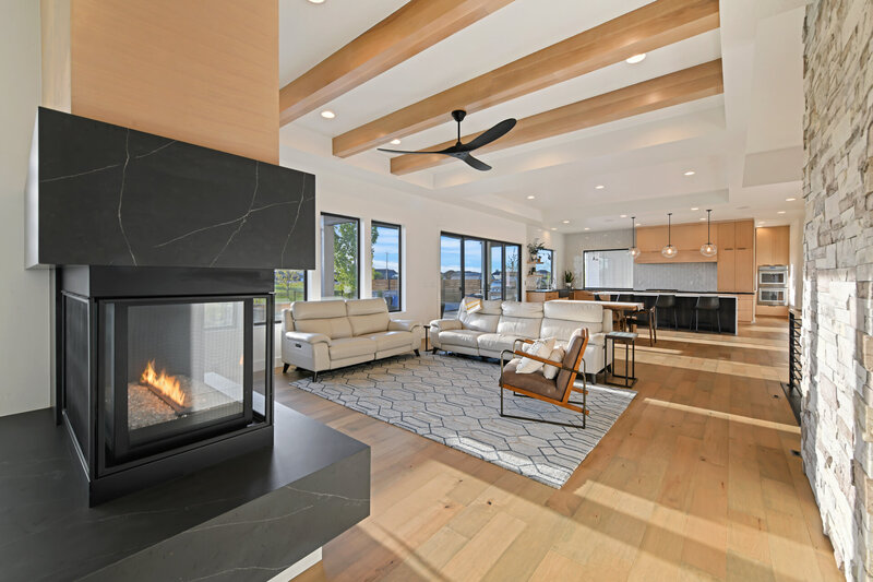 The-Horizon-Edge-Thompson-Homes-Meridian-Custom-Home-Builder-5