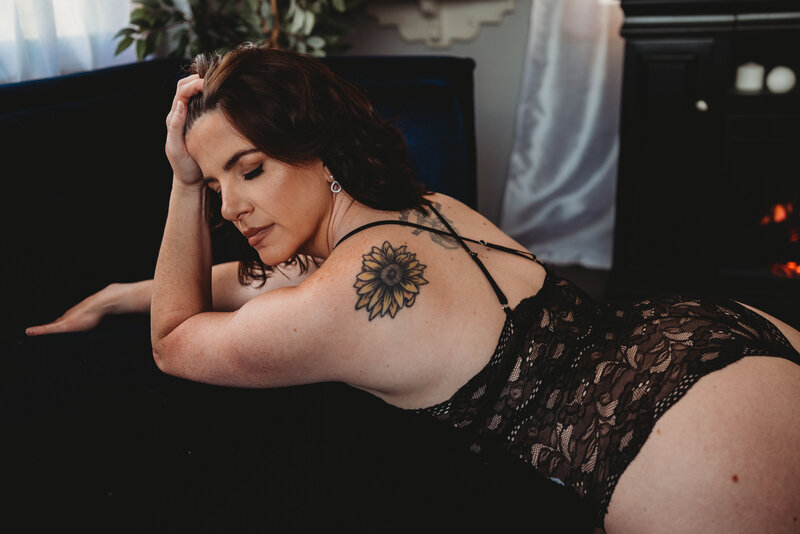 woman in lingerie for boudoir photography