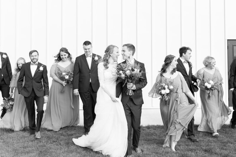Emerald Pines Wedding - Sioux Falls Wedding Photographer - Madison & Dave - Highlights-191