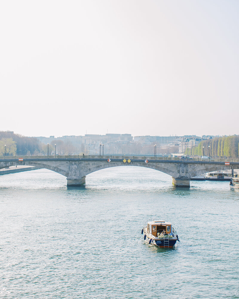 KatieTraufferPhotography- Engagement on the Seine -01