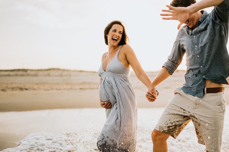delaware-beach-maternity-session-rebecca-renner-photography_0001