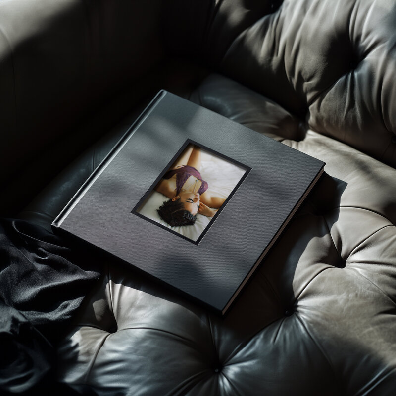 Lola Melani Album Mockups-15