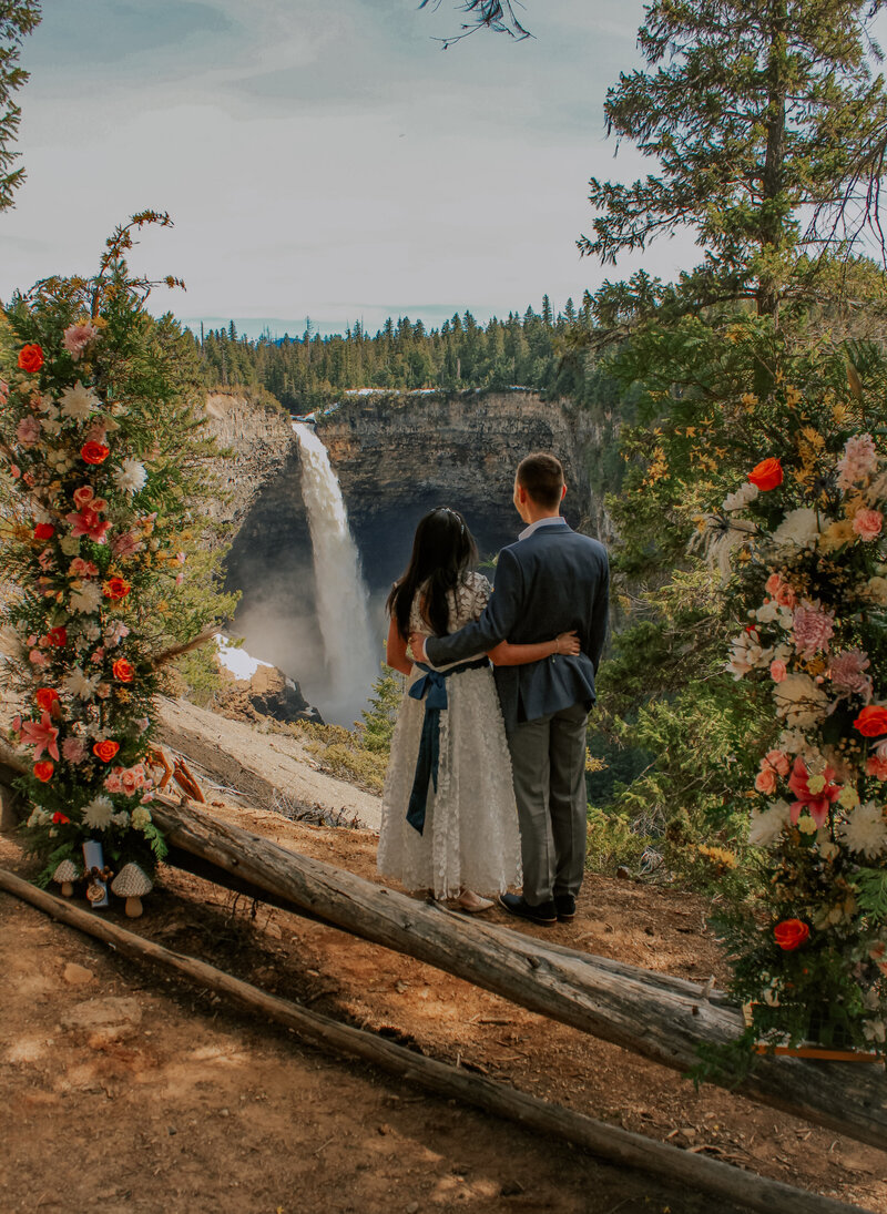 E2A2021B-2A66-4DB7-AC70-8111A869ED8B