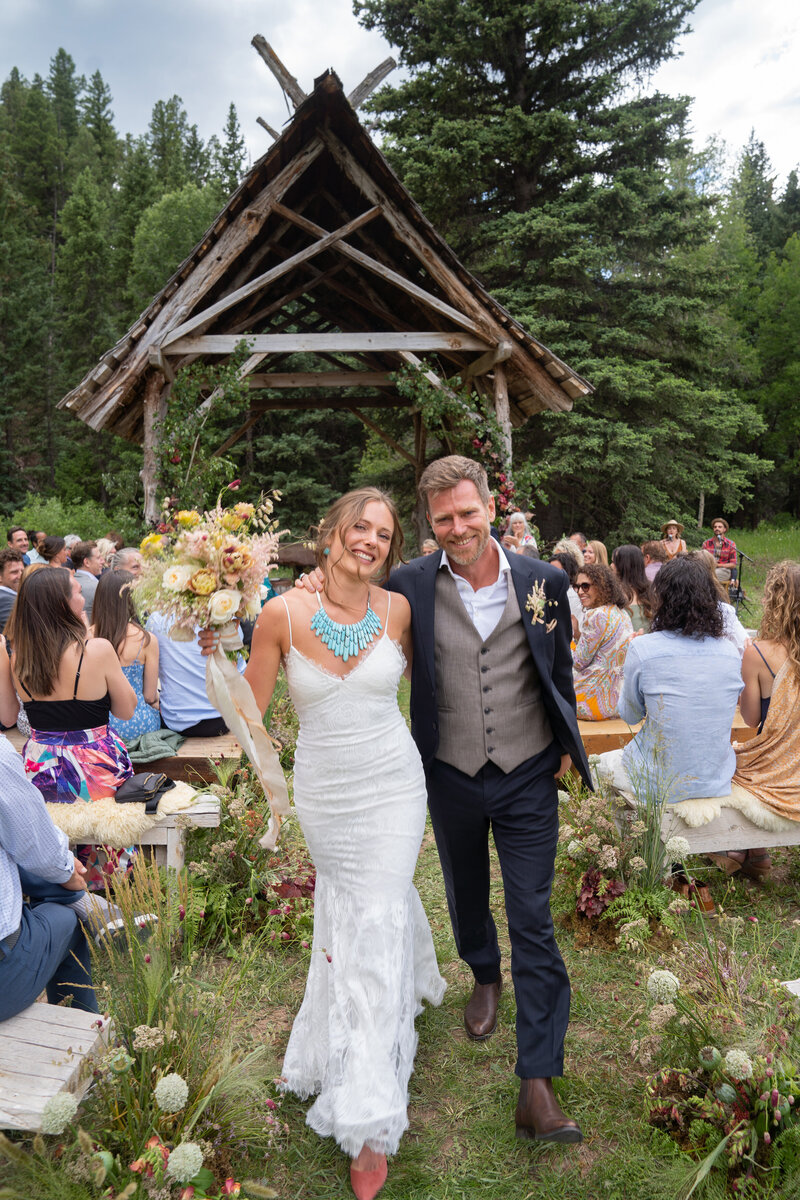 Boho Torquise Bride Dunton Hot Springs Bride and Groom