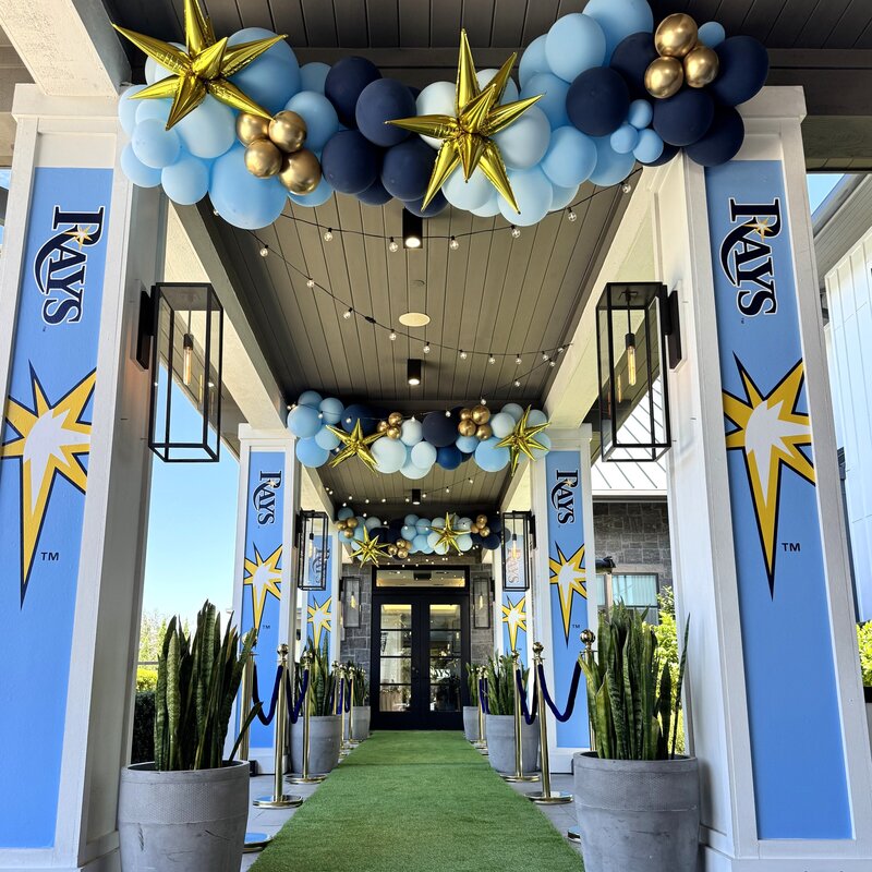 Tampa Rays balloons in St. Pete