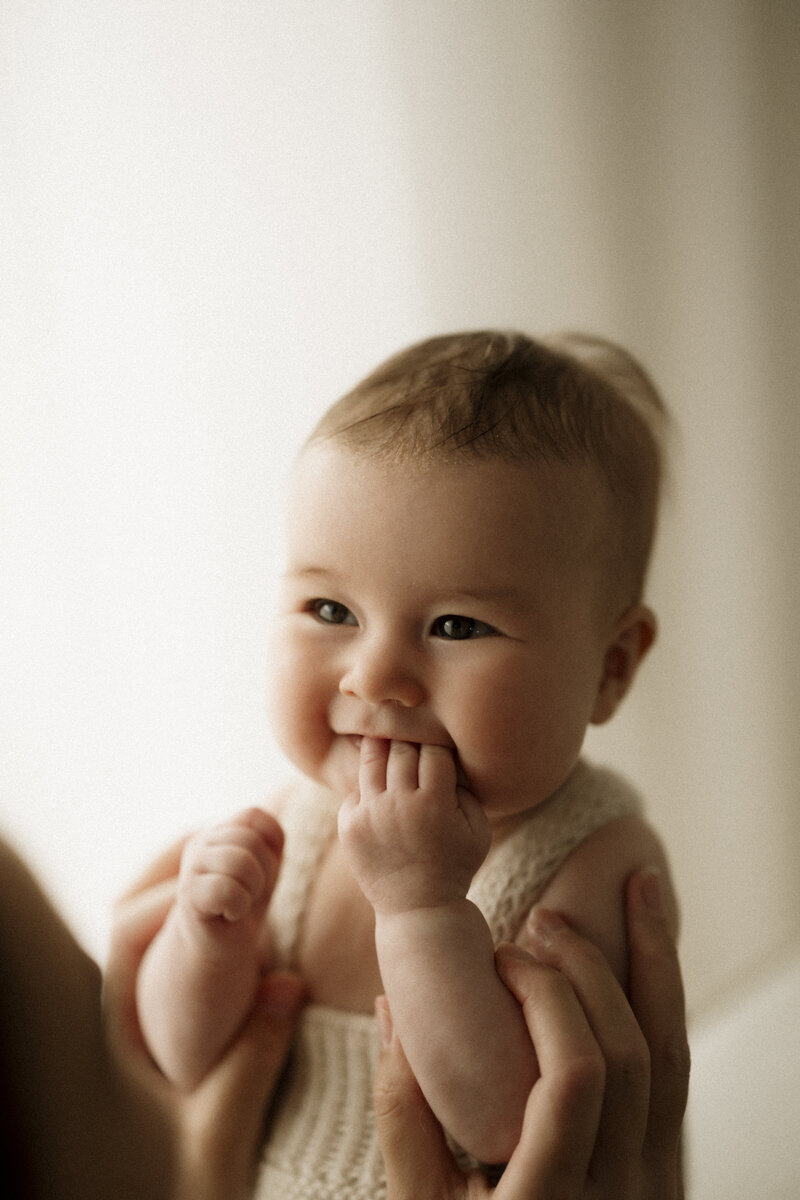 best-mummy-and-me-studio-photographer-perth.jpg