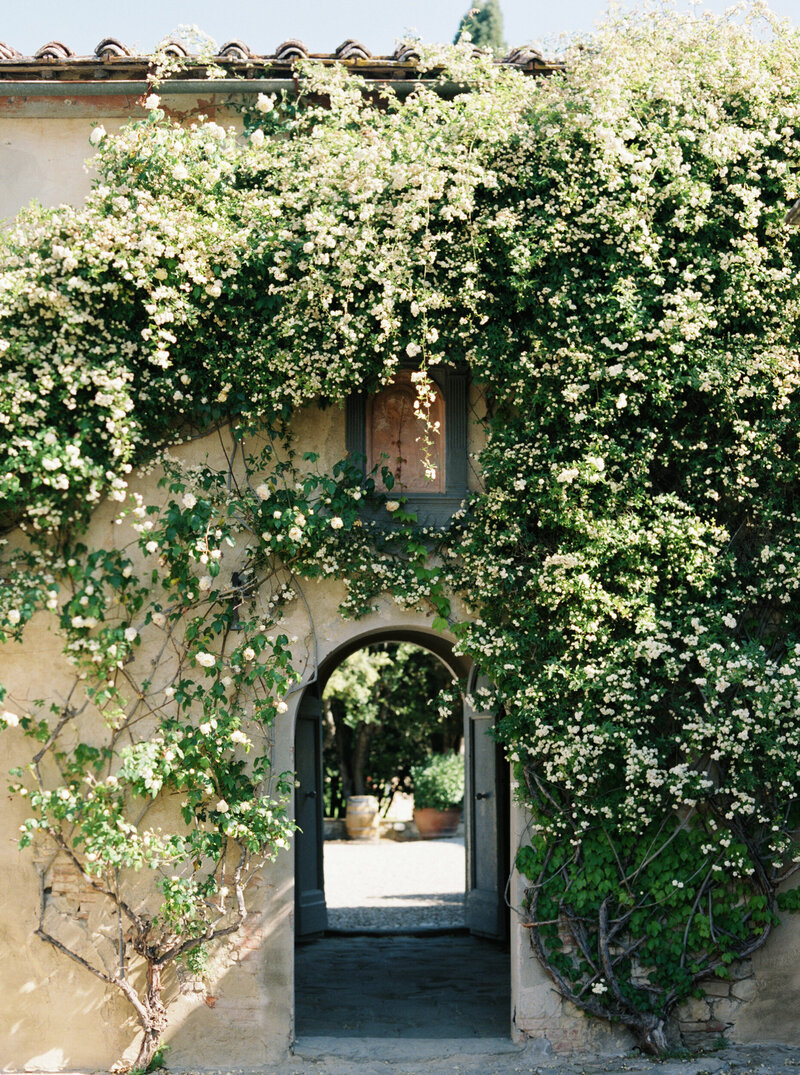 Sheri McMahon - Villa Catignano Tuscany Siena Italy by Fine Art Film Destination Wedding Photographer Sheri McMahon-5