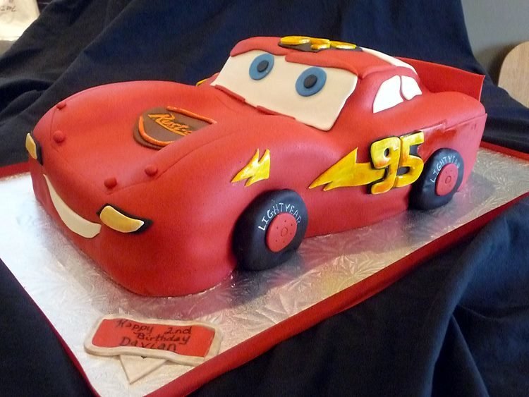 car birthday cake