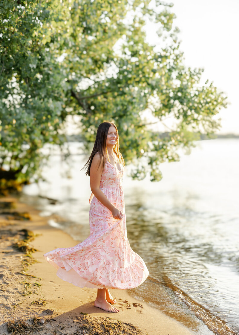 Minneapolis Senior Photographer | Angela Watts Photography