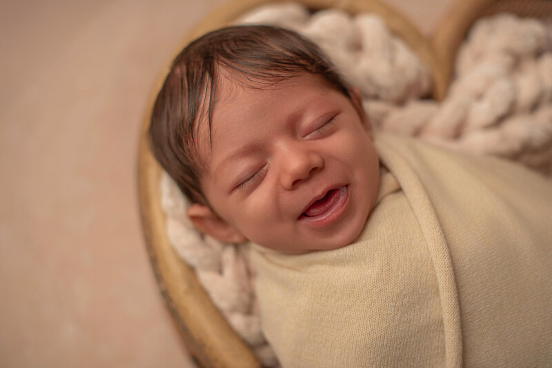 Snapzbytie Photography -  Marina del Rey Newborn Photographer - Family Newborn Session 14