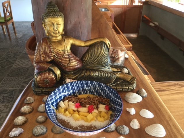 Smoothie Bowl on the Alter at 200 Hour Yoga Teacher Training Program in Hawaii